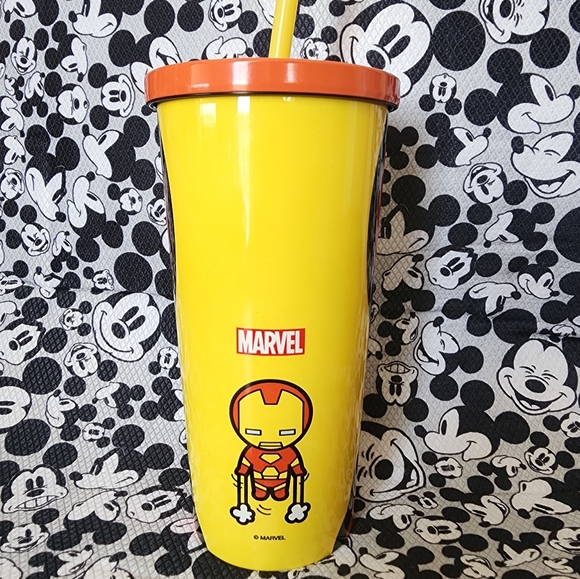 Iron Man Tumbler With Straw - Picture 6 of 14